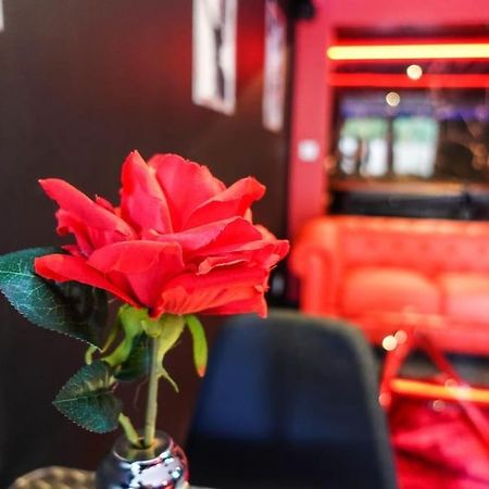 Love Room Passion Saint-Hilaire-de-Talmont Exterior photo