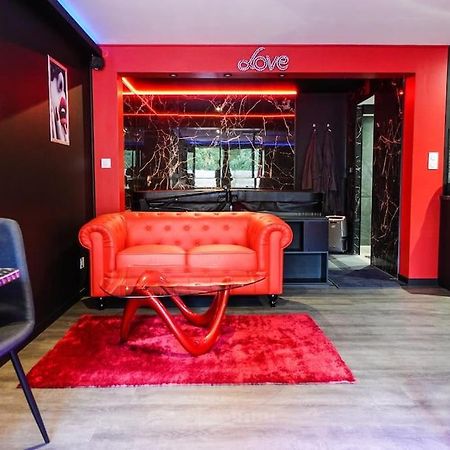 Love Room Passion Saint-Hilaire-de-Talmont Exterior photo